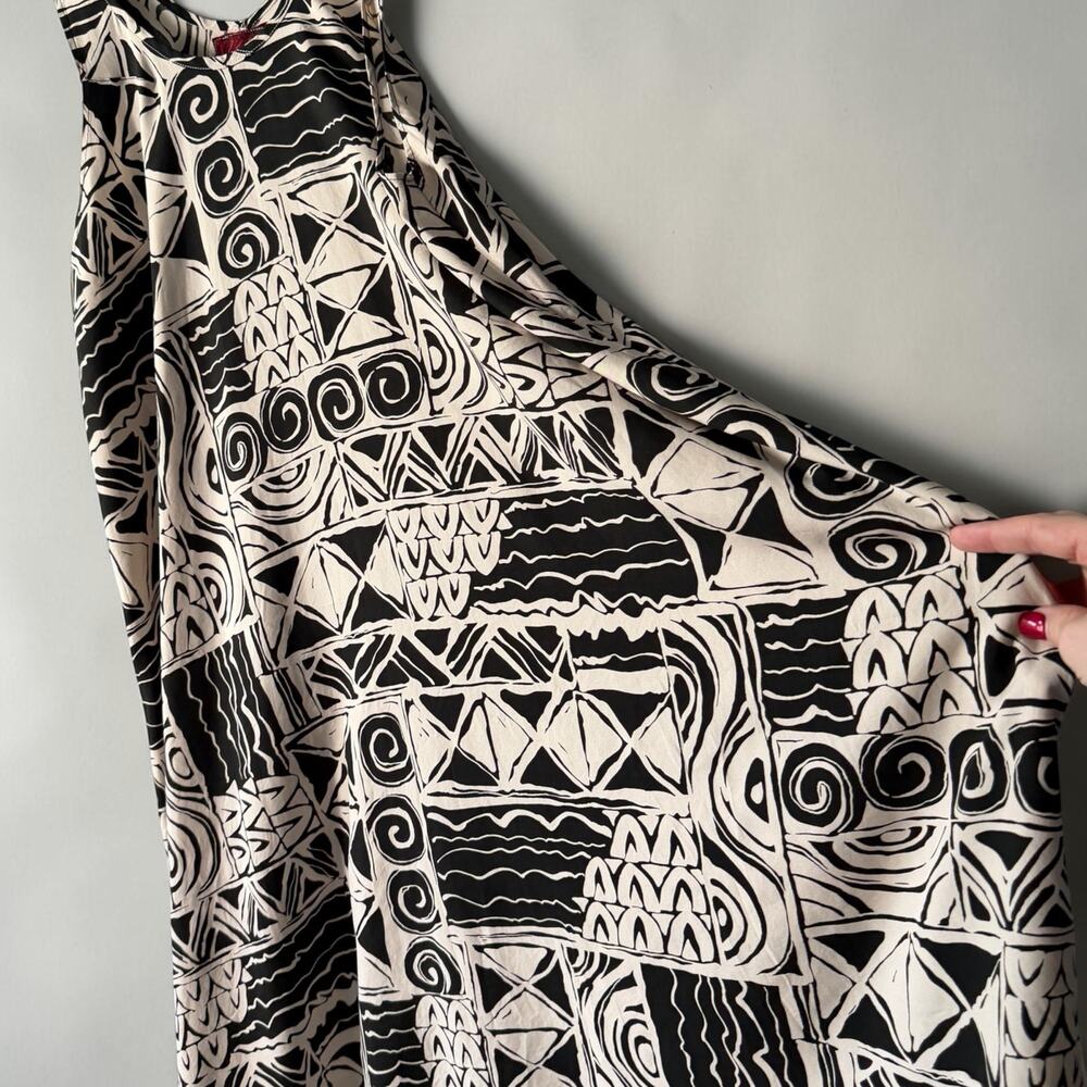 Black & White Geometric Midi Dress - Sleeveless Women’s Dress